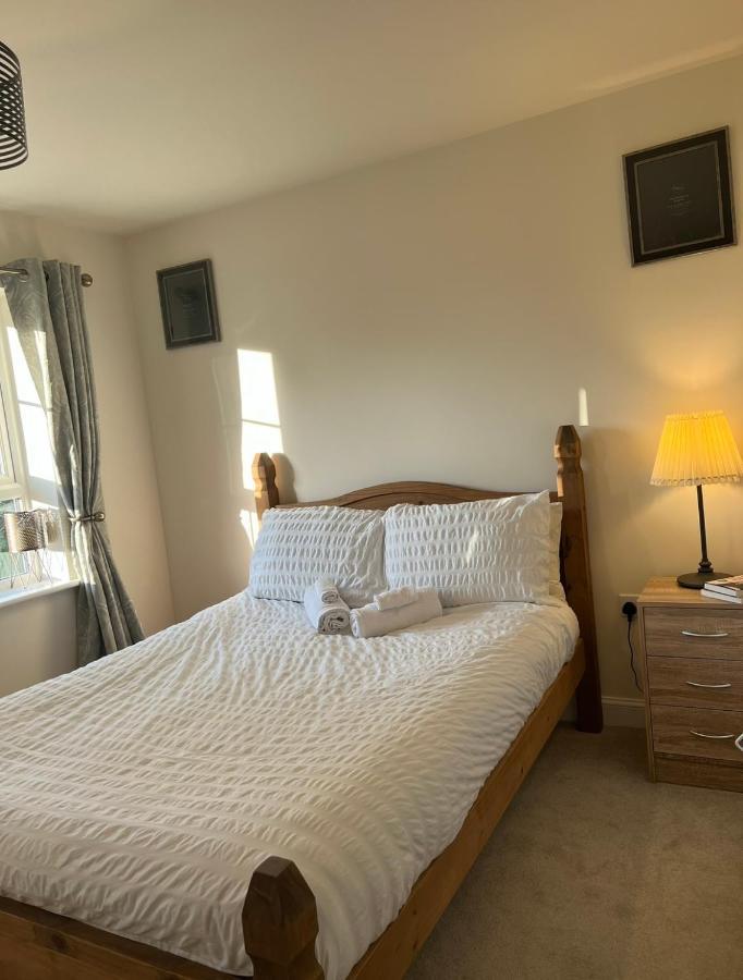Cosy Double Room With Private Bathroom Homestay Caldecote Экстерьер фото